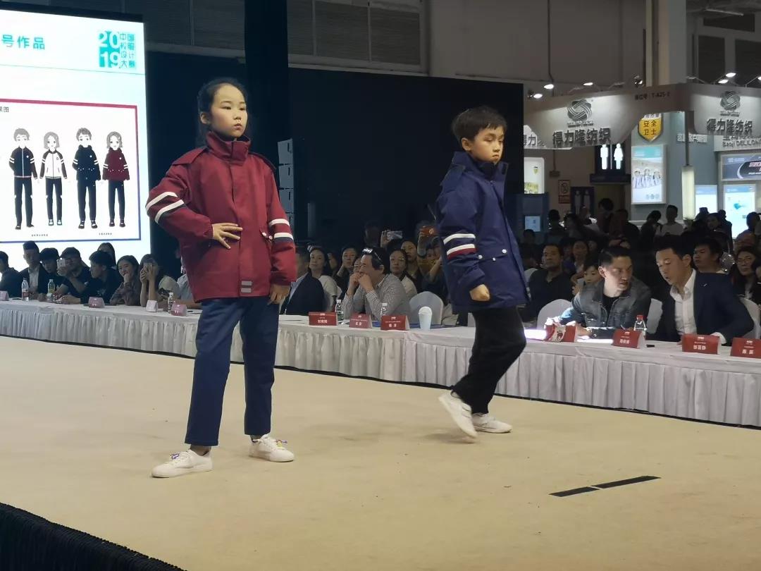 泉州康盛實(shí)業(yè)參加2019上海國(guó)際校服?園服展覽會(huì)取得圓滿成功(圖14)