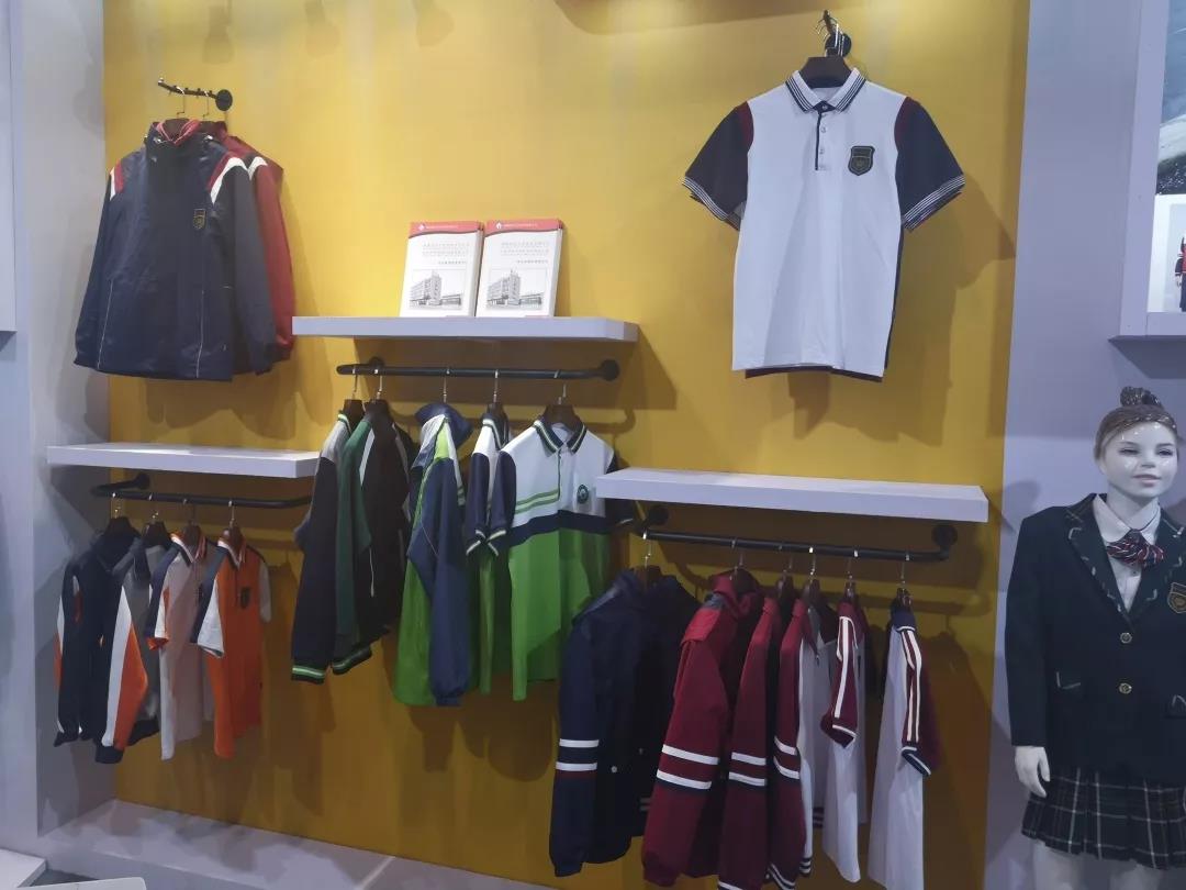 泉州康盛實(shí)業(yè)參加2019上海國(guó)際校服?園服展覽會(huì)取得圓滿成功(圖7)