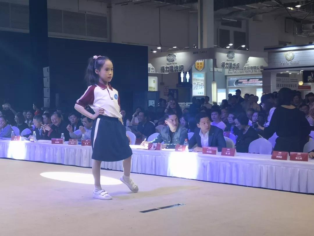 泉州康盛實(shí)業(yè)參加2019上海國(guó)際校服?園服展覽會(huì)取得圓滿成功(圖13)