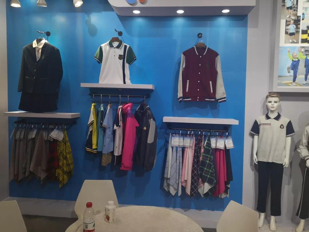 泉州康盛實(shí)業(yè)參加2019上海國(guó)際校服?園服展覽會(huì)取得圓滿成功(圖6)