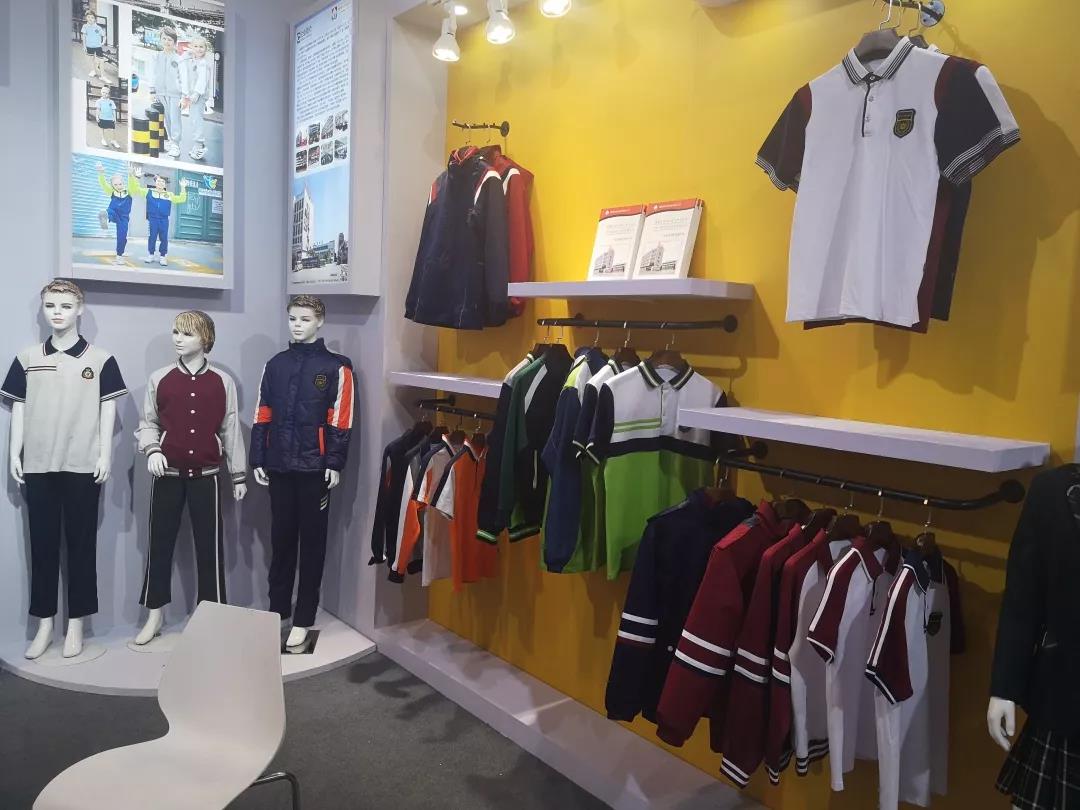 泉州康盛實(shí)業(yè)參加2019上海國(guó)際校服?園服展覽會(huì)取得圓滿成功(圖9)